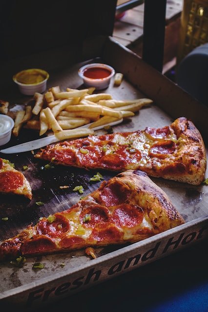 Pizza met zeevruchten